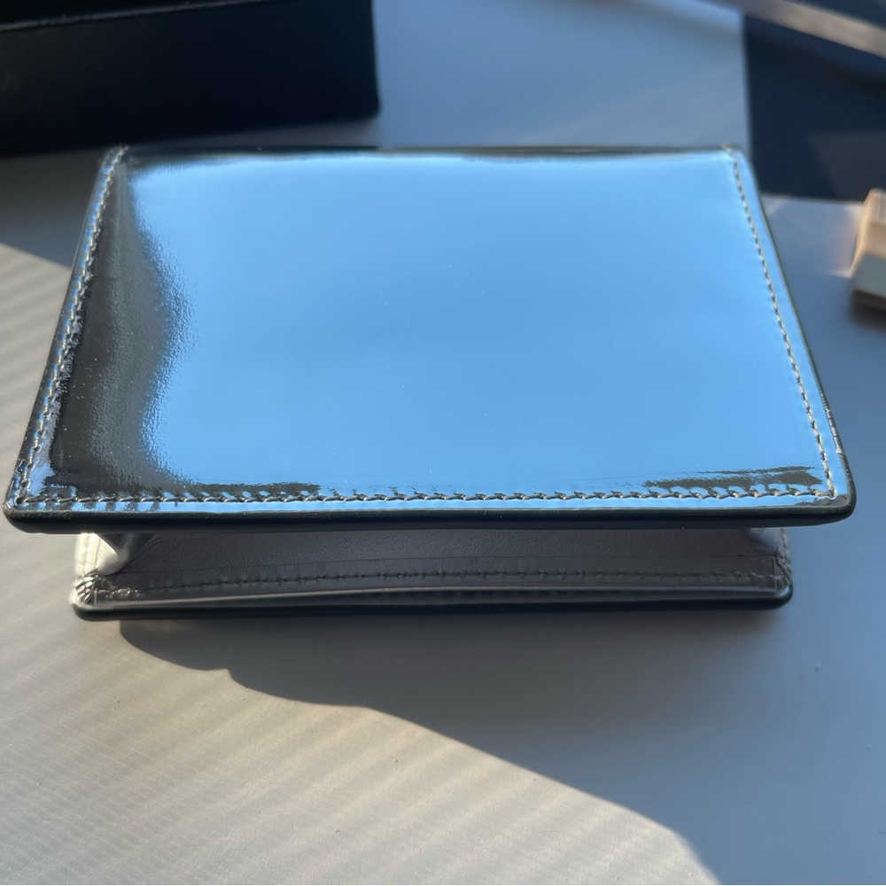 MCM Diamond Leather Small Wallet Silver NWT Full Inclusion - Picture 9 of 12